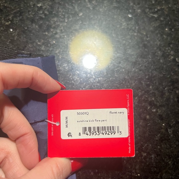 Spanx Sunshine Kick Flare Pant | Spanx Sunshine Pants | Golf Pants | Beach Pants - Picture 7 of 8